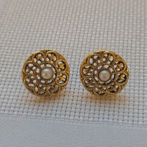 Vintage Gold Filigree Design Earrings With Pearl Center